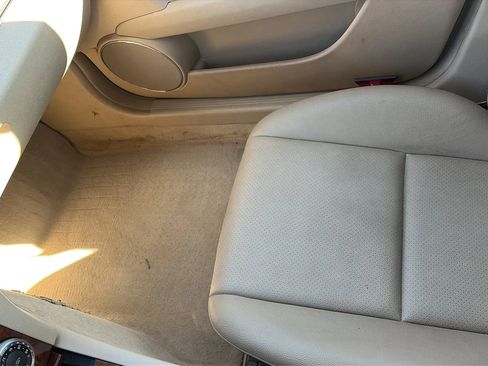 Used 2011 Mercedes-Benz C 300 4MATIC Sedan image 33