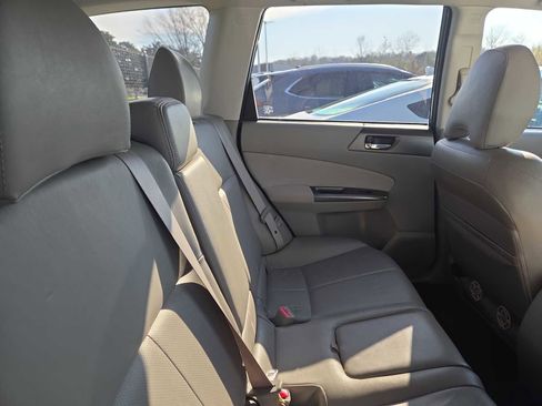 Used 2011 Subaru Forester 2.5X Limited w/ Popular Equipment Group 5A image 12