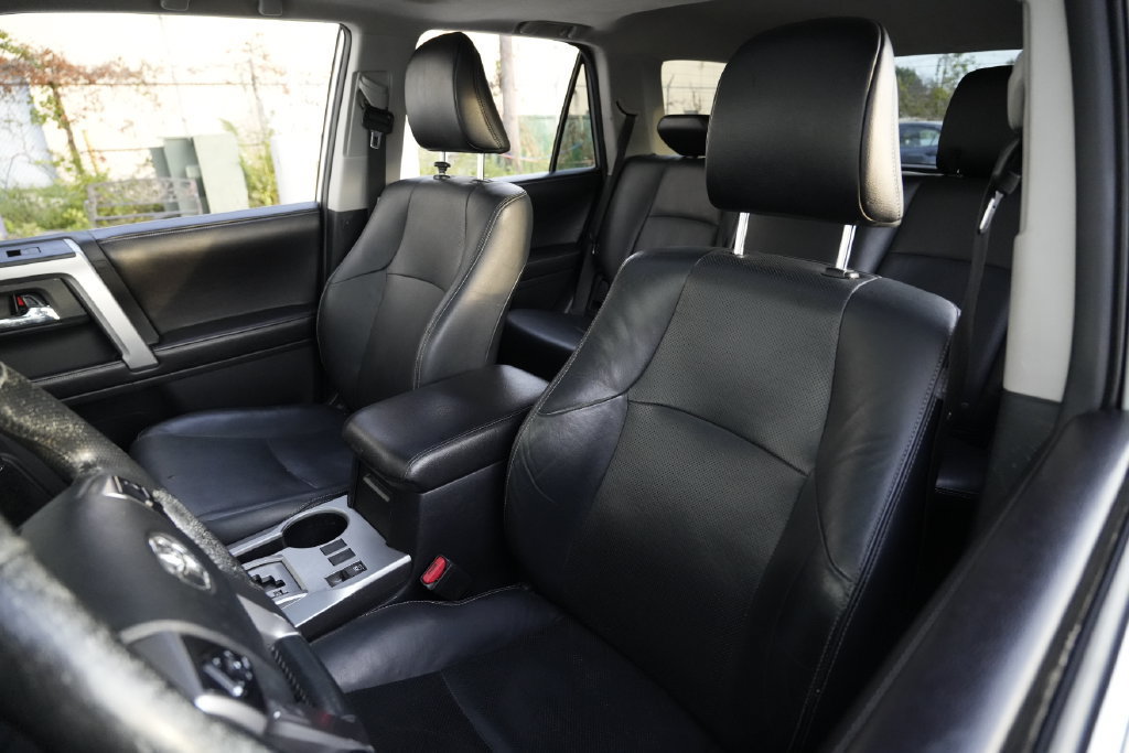 Used 2016 Toyota 4Runner Limited AWD/4WD image 21