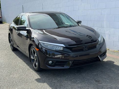 Used 2016 Honda Civic Touring image 7