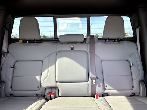 Used 2025 Chevrolet Silverado 1500 LTZ w/ Z71 Off-Road Package image 6