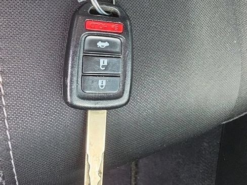 Certified 2021 Honda Civic LX image 31