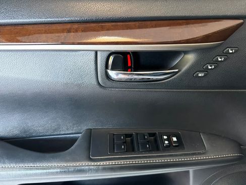 Used 2014 Lexus ES 350 w/ Premium Package FWD image 12