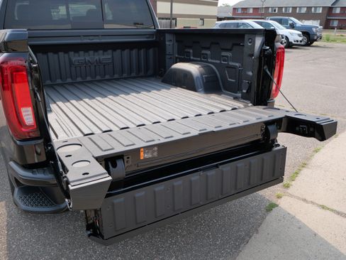 New 2026 GMC Sierra 1500 Denali w/ Denali Reserve Package AWD/4WD image 12