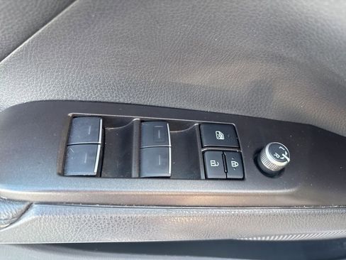 Used 2024 Toyota Camry XSE FWD image 7