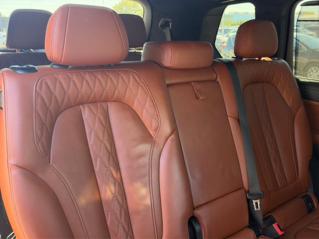 Certified 2025 BMW X7 M60i AWD/4WD image 32
