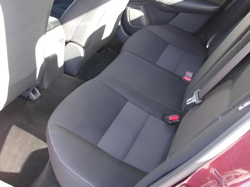 Used 2024 Nissan Sentra SV FWD image 9
