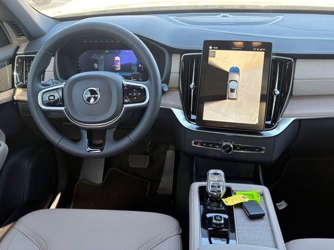 New 2026 Volvo XC90 T8 Plus w/ Protection Package Premier image 11