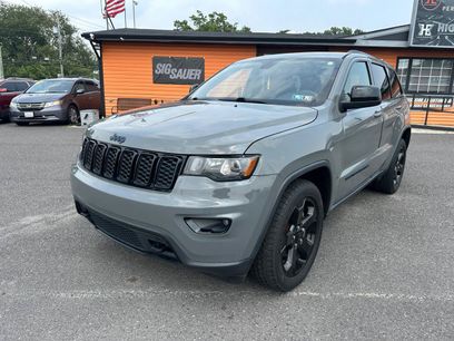 Used 2019 Jeep Grand Cherokee Laredo