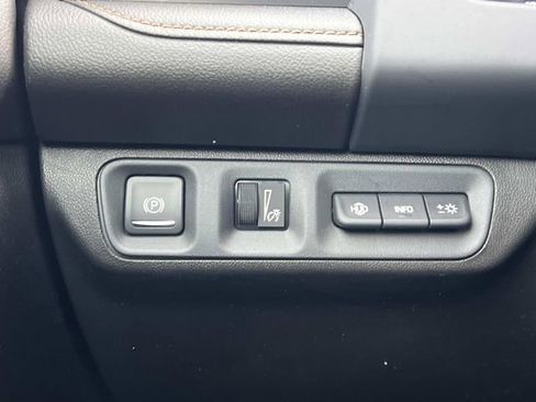 Certified 2022 GMC Acadia AT4 w/ Technology Package image 33