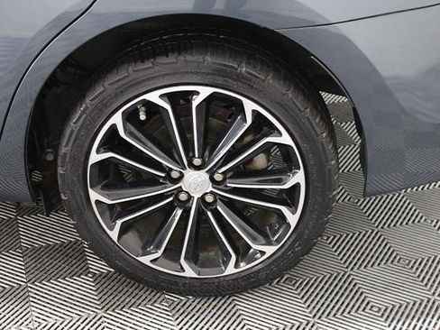 Used 2016 Toyota Corolla S Premium FWD image 17