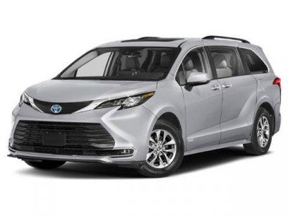 Certified 2023 Toyota Sienna XLE