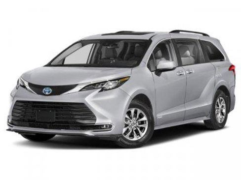Certified 2023 Toyota Sienna XLE image 1