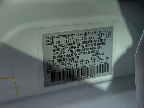 Used 2025 Nissan Sentra S image 23