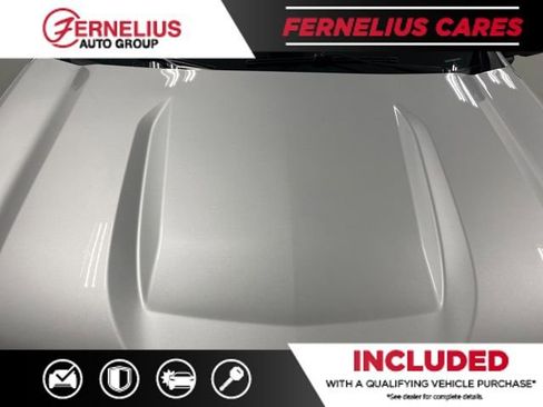 Used 2021 Chevrolet Silverado 1500 RST AWD/4WD image 10