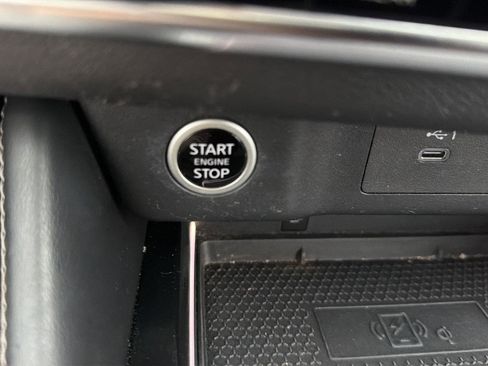 Used 2023 Nissan Rogue Platinum w/ Platinum Premium Package FWD image 12