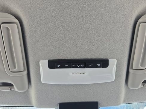Used 2024 Nissan Kicks S FWD image 7