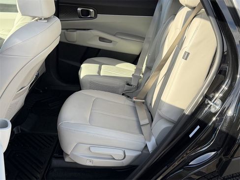 Used 2025 Kia Sorento EX image 20