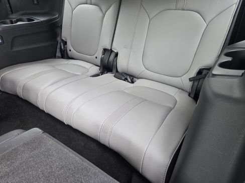 Certified 2024 Honda Pilot Touring image 27