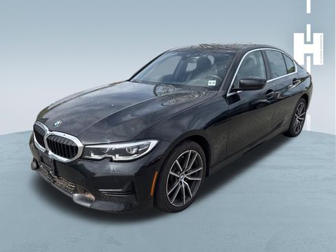 Used 2021 BMW 330i xDrive Sedan w/ Driving Assistance Package image 3