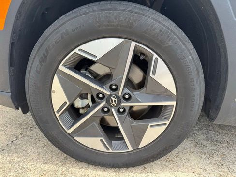 Used 2025 Hyundai Tucson SEL FWD image 16