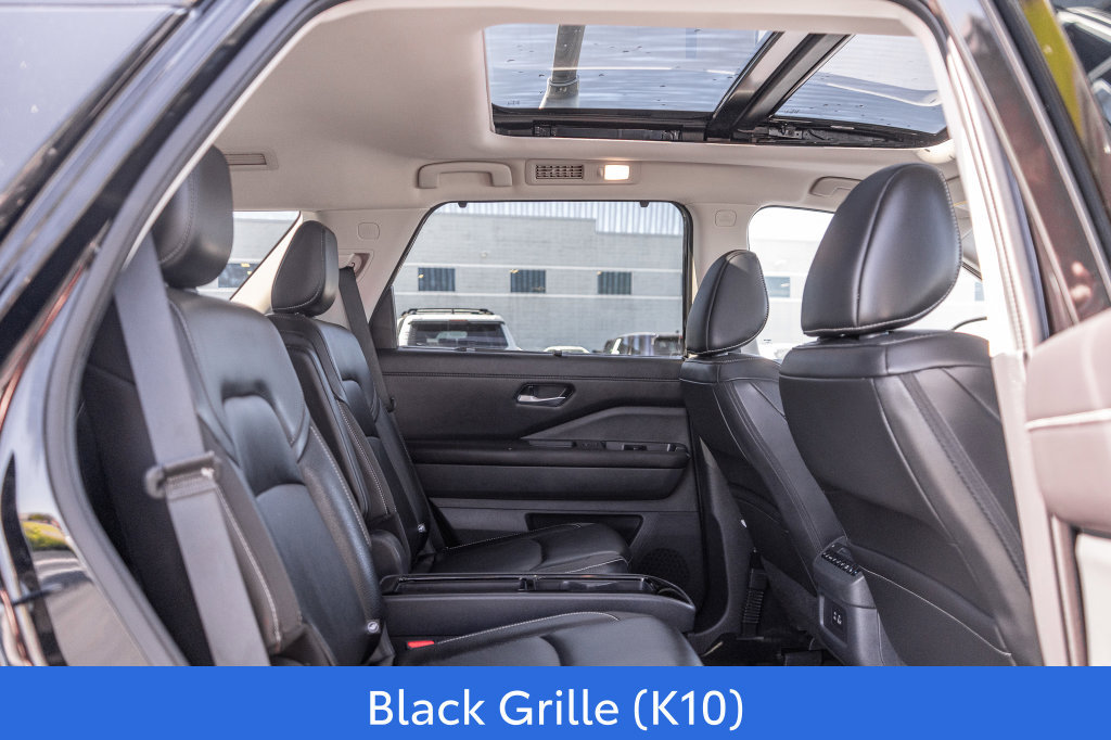 Used 2024 Nissan Pathfinder SL w/ SL Premium Package AWD/4WD image 14