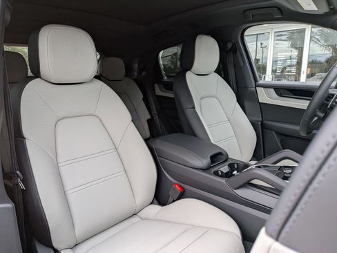 New 2026 Porsche Cayenne E-Hybrid Coupe AWD/4WD image 26