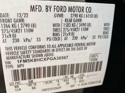 Used 2023 Ford Explorer Platinum w/ Technology Package AWD/4WD image 49