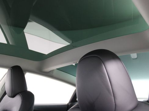 Used 2023 Tesla Model 3 Performance image 20