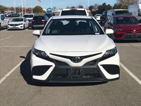 Used 2022 Toyota Camry SE image 36