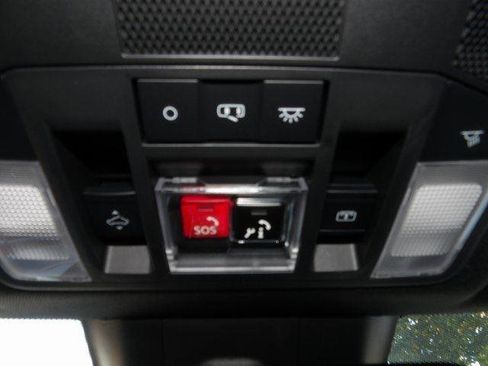 New 2025 Mitsubishi Eclipse Cross SEL image 30