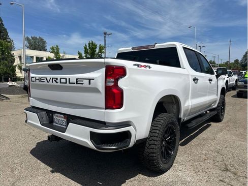 Used 2021 Chevrolet Silverado 1500 Custom AWD/4WD image 8