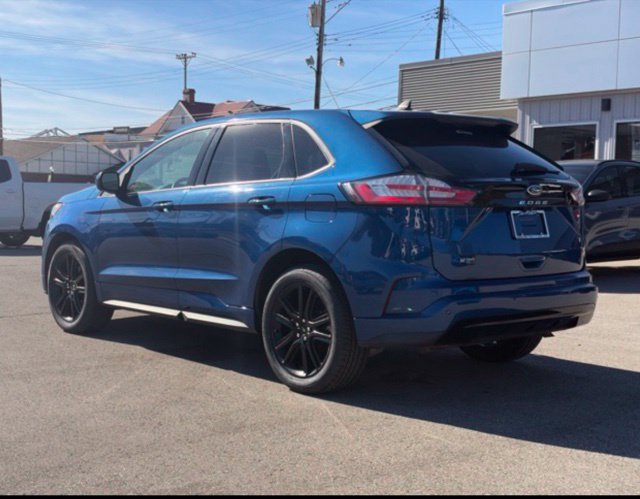 Used 2022 Ford Edge ST-Line AWD/4WD image 3