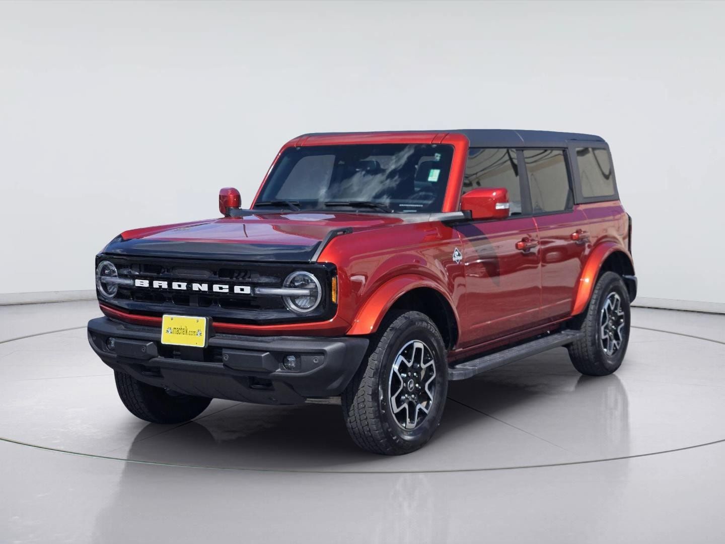 Used 2024 Ford Bronco Outer Banks AWD/4WD image 1
