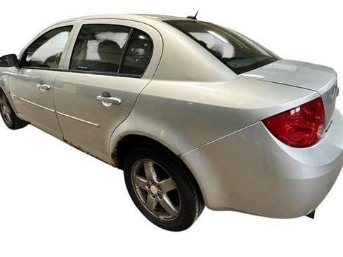 Used 2009 Chevrolet Cobalt LT w/ My Link Package FWD image 3