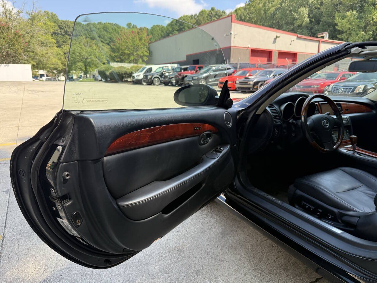 Used 2004 Lexus SC 430 Convertible RWD image 45