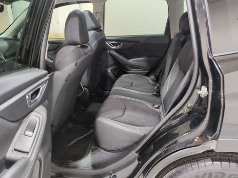 Used 2020 Subaru Forester Premium AWD/4WD image 13