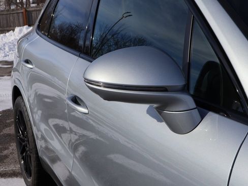 Used 2026 Porsche Cayenne S image 15