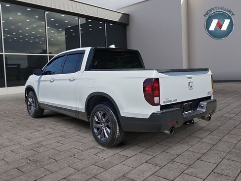 Used 2023 Honda Ridgeline Sport image 3