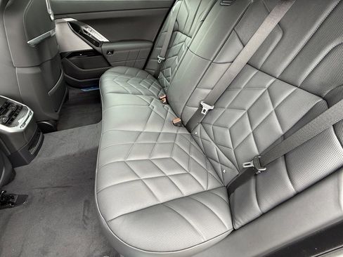 New 2025 BMW 760i xDrive image 28