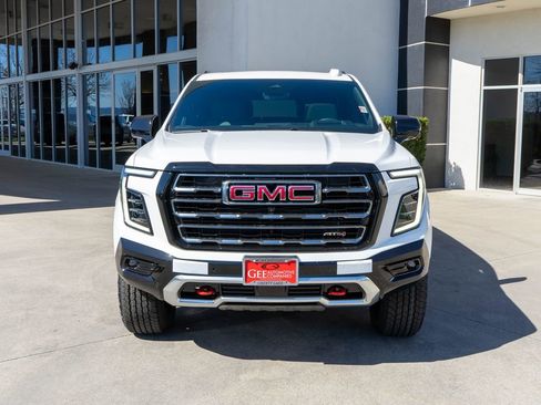 New 2026 GMC Yukon AT4 w/ AT4 Premium Plus Package AWD/4WD image 2