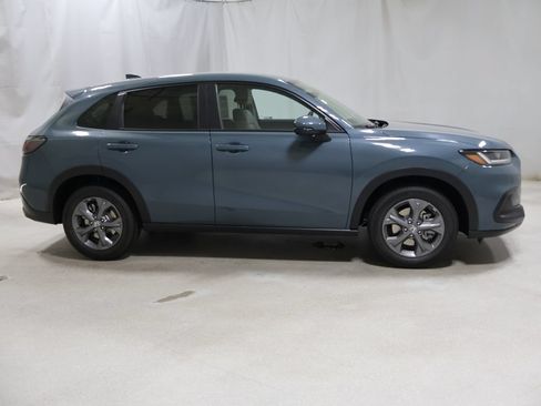 New 2027 Honda HR-V LX image 8