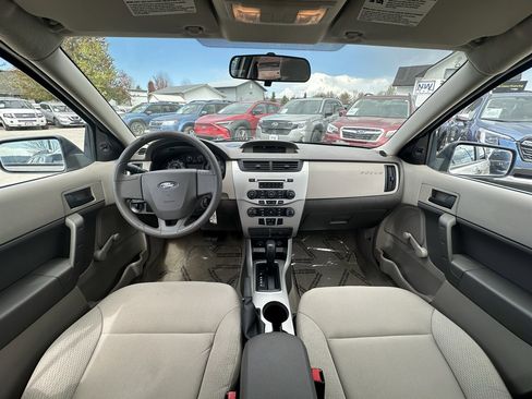 Used 2009 Ford Focus S FWD image 4