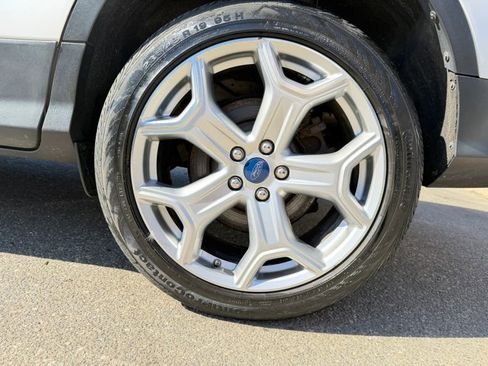 Used 2019 Ford Escape Titanium w/ U9j03 - Titanium Tow Package AWD/4WD image 35