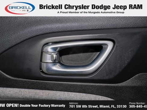 Used 2024 Jeep Compass Latitude AWD/4WD image 30