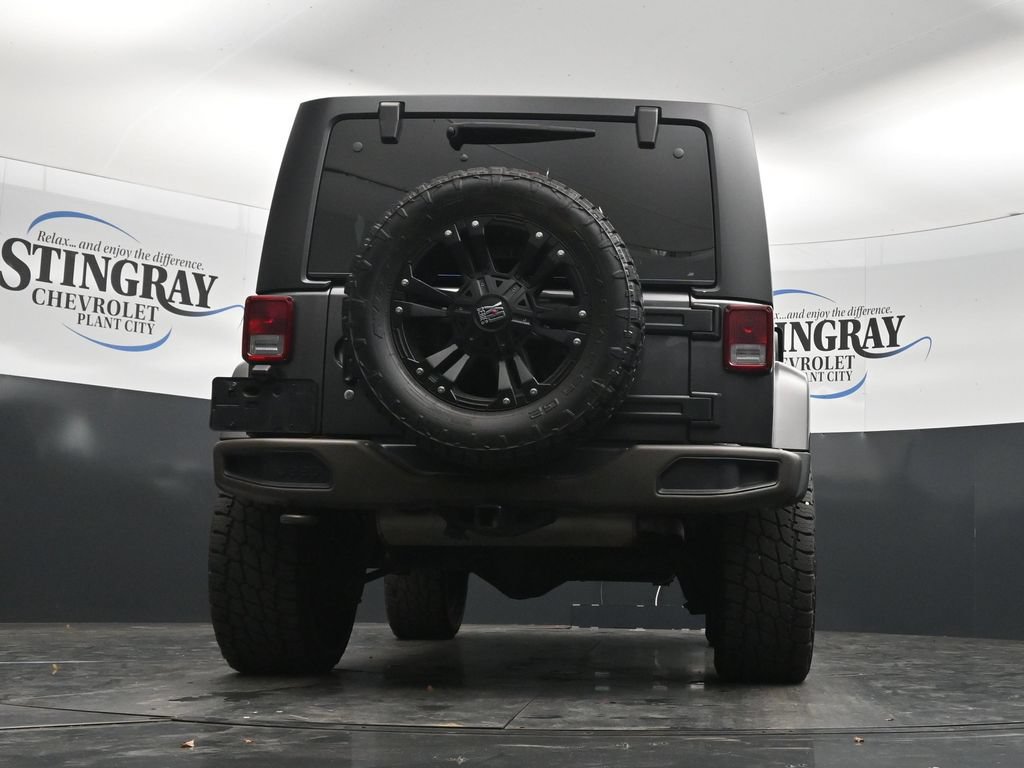 Used 2016 Jeep Wrangler Sahara AWD/4WD image 31