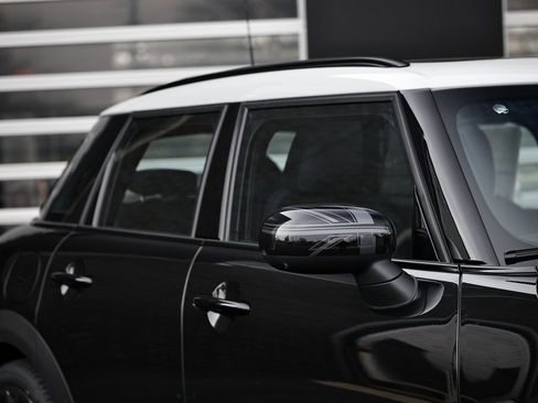 New 2026 MINI Cooper S image 3