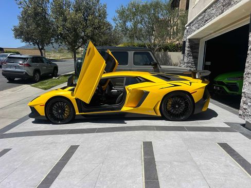 Used 2016 Lamborghini Aventador LP 750-4 Superveloce AWD/4WD image 7