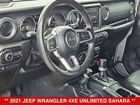Used 2021 Jeep Wrangler Unlimited Sahara w/ Cold Weather Group AWD/4WD image 10