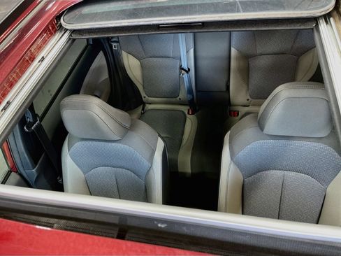 Used 2025 Subaru Forester Premium AWD/4WD image 21